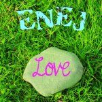 Enej - Kamień z napisem LOVE